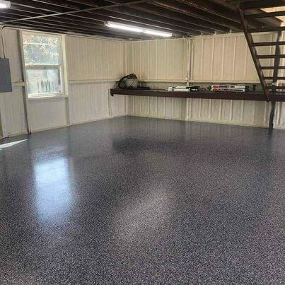 dark-shop-epoxy-floor