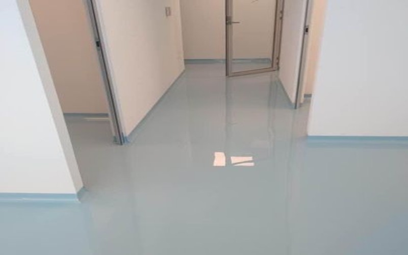 light-blue-epoxy-floor-bathroom